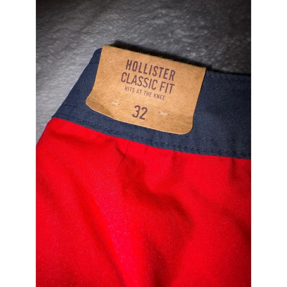 (A2) Hollister Classic Fit Board Shorts Mens 32 Red Navy Swim Trunks NWT